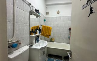 Oportunitate! 3 camere cu view spre Facultatea de Litere! 2800/mp ! - Poză 8