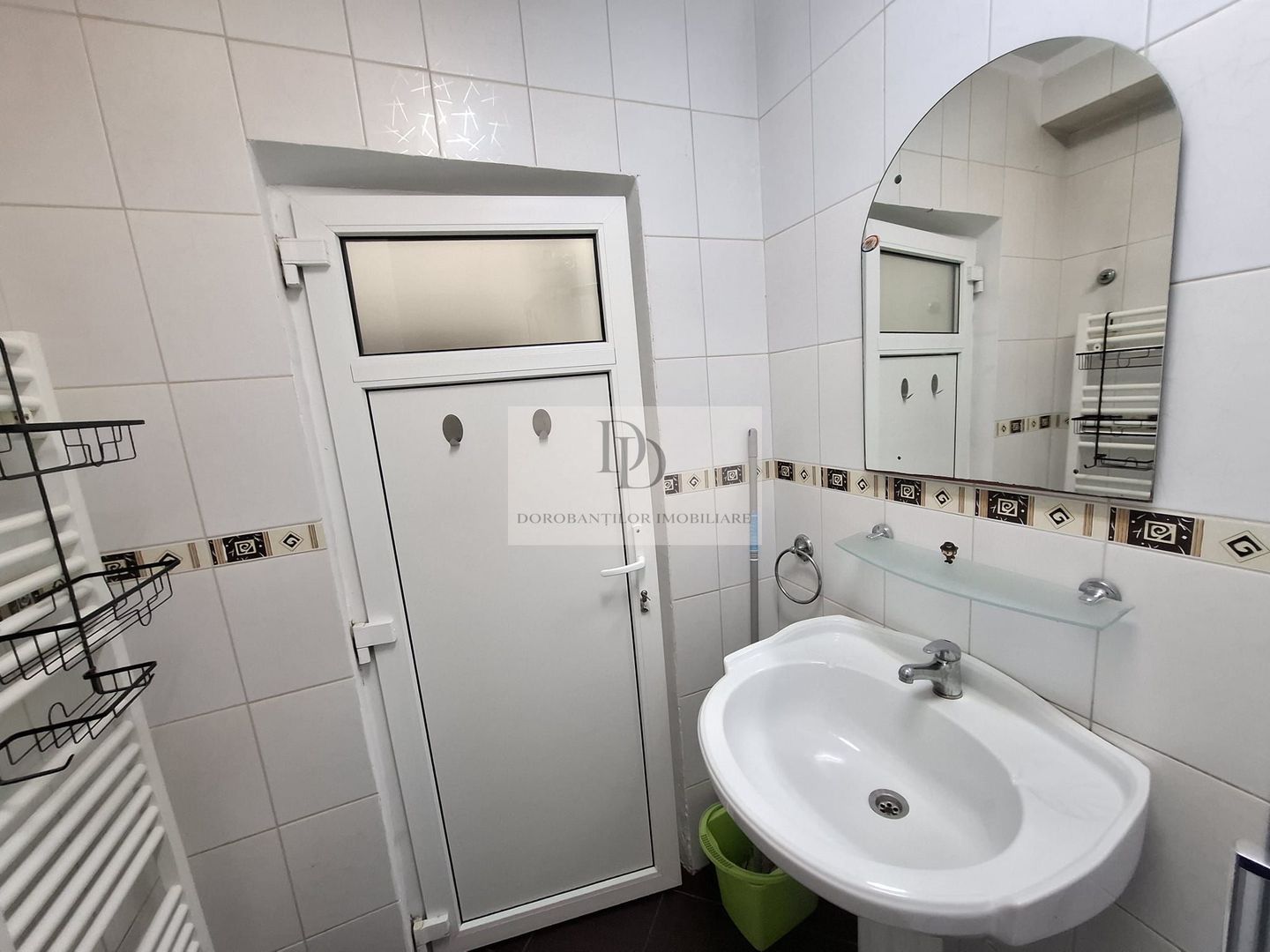 Apartament cu Potențial Investițional + Boxǎ | Zona Andrei Mureșanu - Poză 9