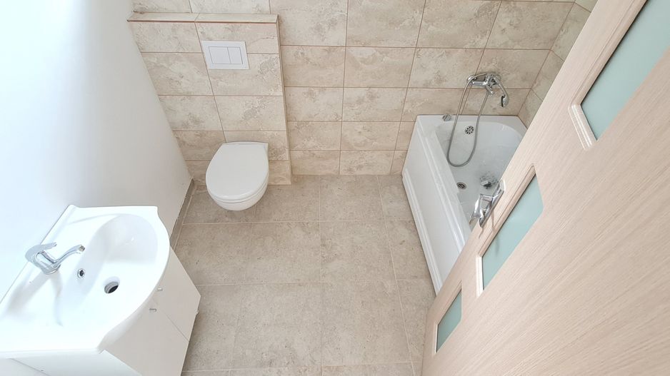 Casa finalizata intabulata in Cartier Izvor Tarlungeni Brasov - Poză 4