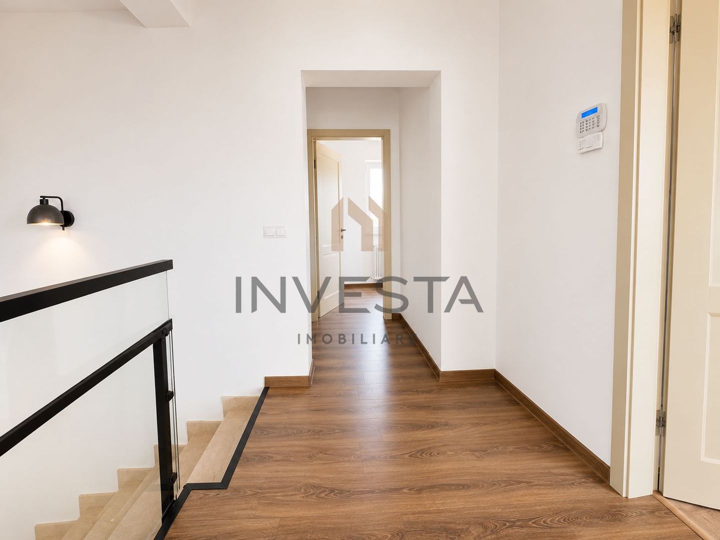 Casa tip duplex cu 4 camere de inchiriat in zona Europa - Poză 9