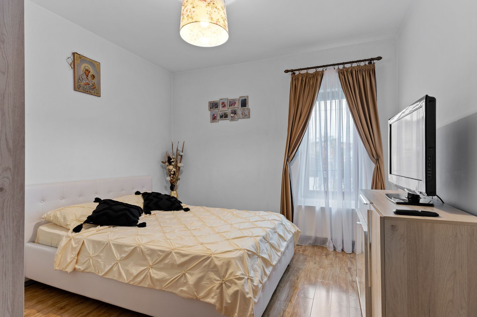 DE VANZARE  Vila 9 camere Colentina - Poză 36