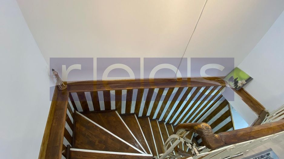 Apartament in vila centrala- Dacia – Spațiu Generos - Poză 11