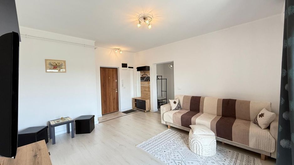 Mobilat si utilat complet. Disponibil imediat. Loc de parcare. - Poză 1