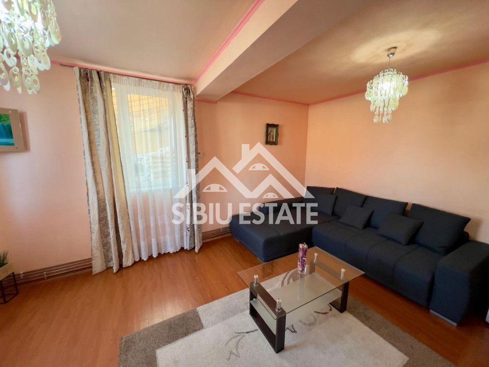 Casa duplex 100 mp utili, la intrare Sura Mare teren 1500 mp teren - Poză 8