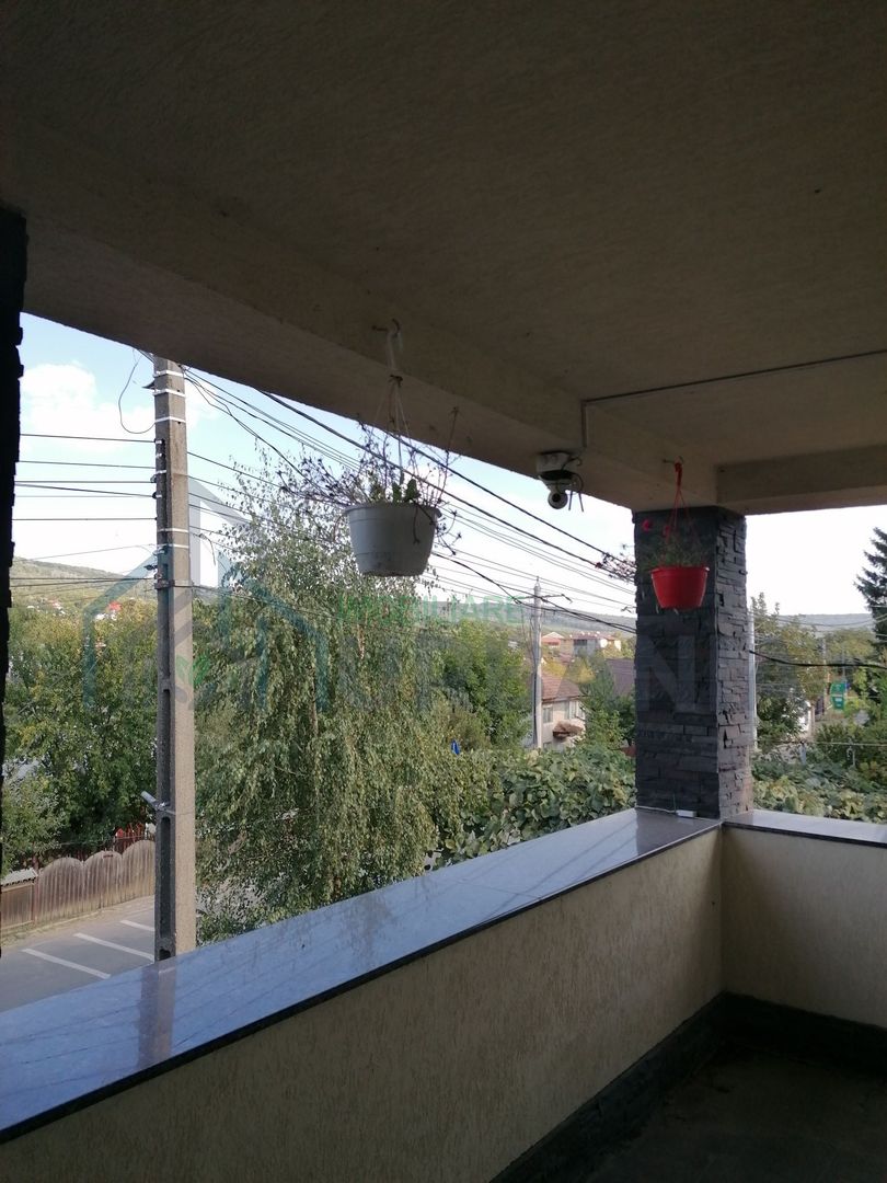 Etaj de vilă de închiriat, 90 mp, Bârnova, Șoseaua principală - Poză 1