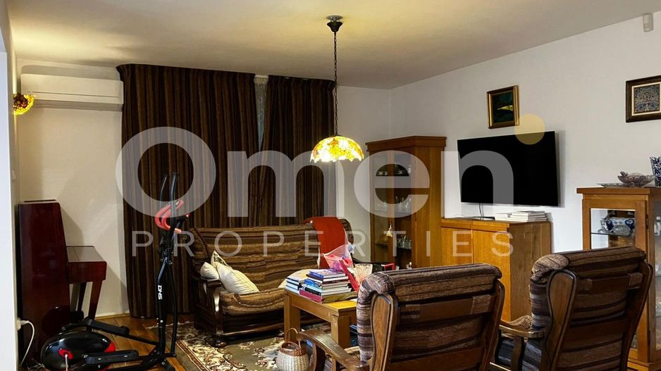 Vilă de închiriat – 260 mp utili, teren 1300 mp, 5 dormitoare, 3 băi, 3 balcoane - Poză 3