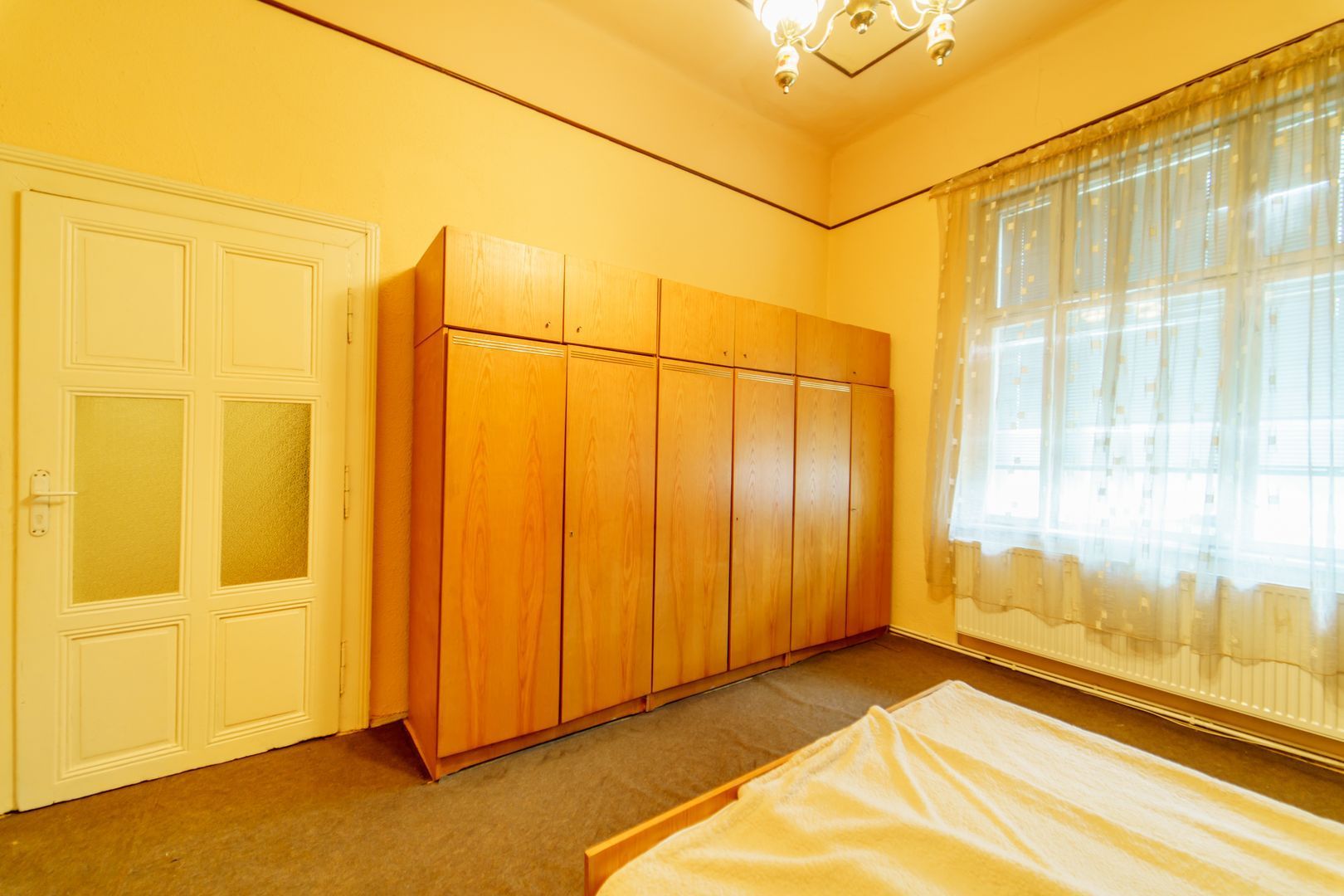 Casă cu teren 1674 mp - Poză 9