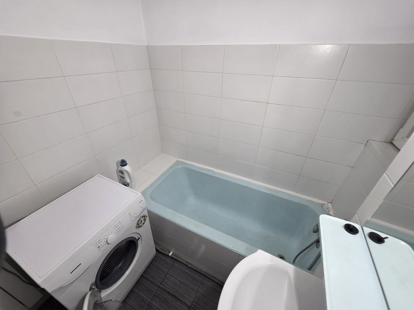 Apartament 2 camere decomandat Eroii Revolutiei - Metrou - Poză 13