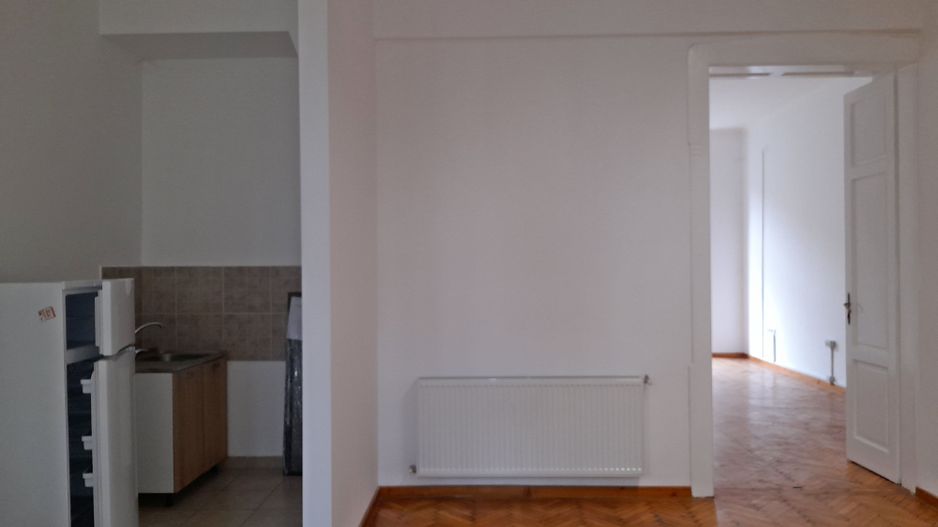Spatiu birou de inchiriat, situat pe str.I.Vulcan, Oradea - Poză 4
