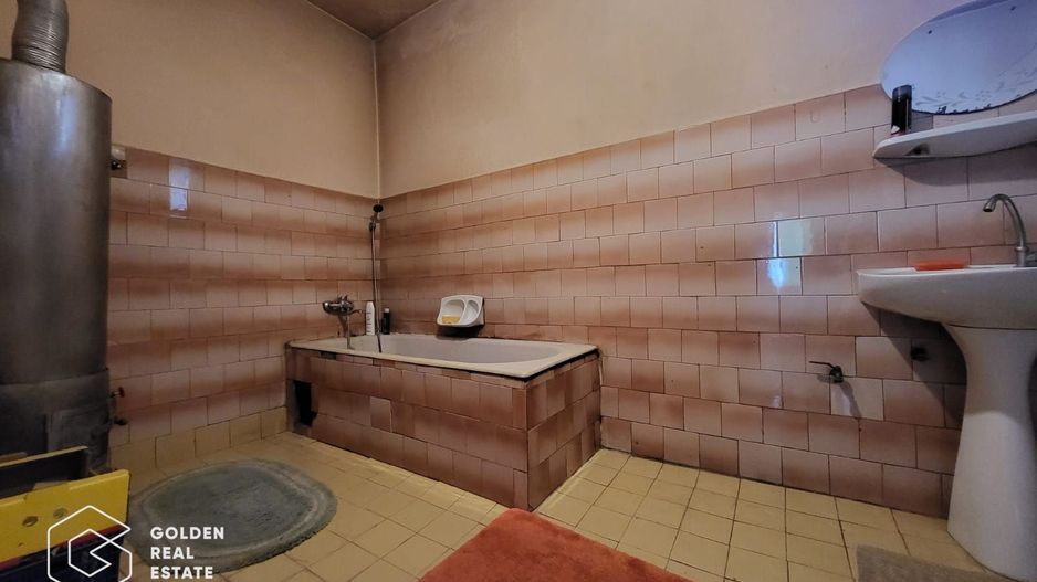 Casa in localitatea Lipova - Poză 6