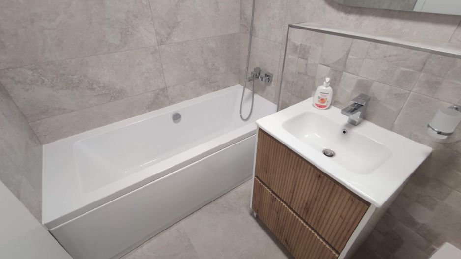 Apartament cu doua camere decomandat,  strada Turda - Poză 5