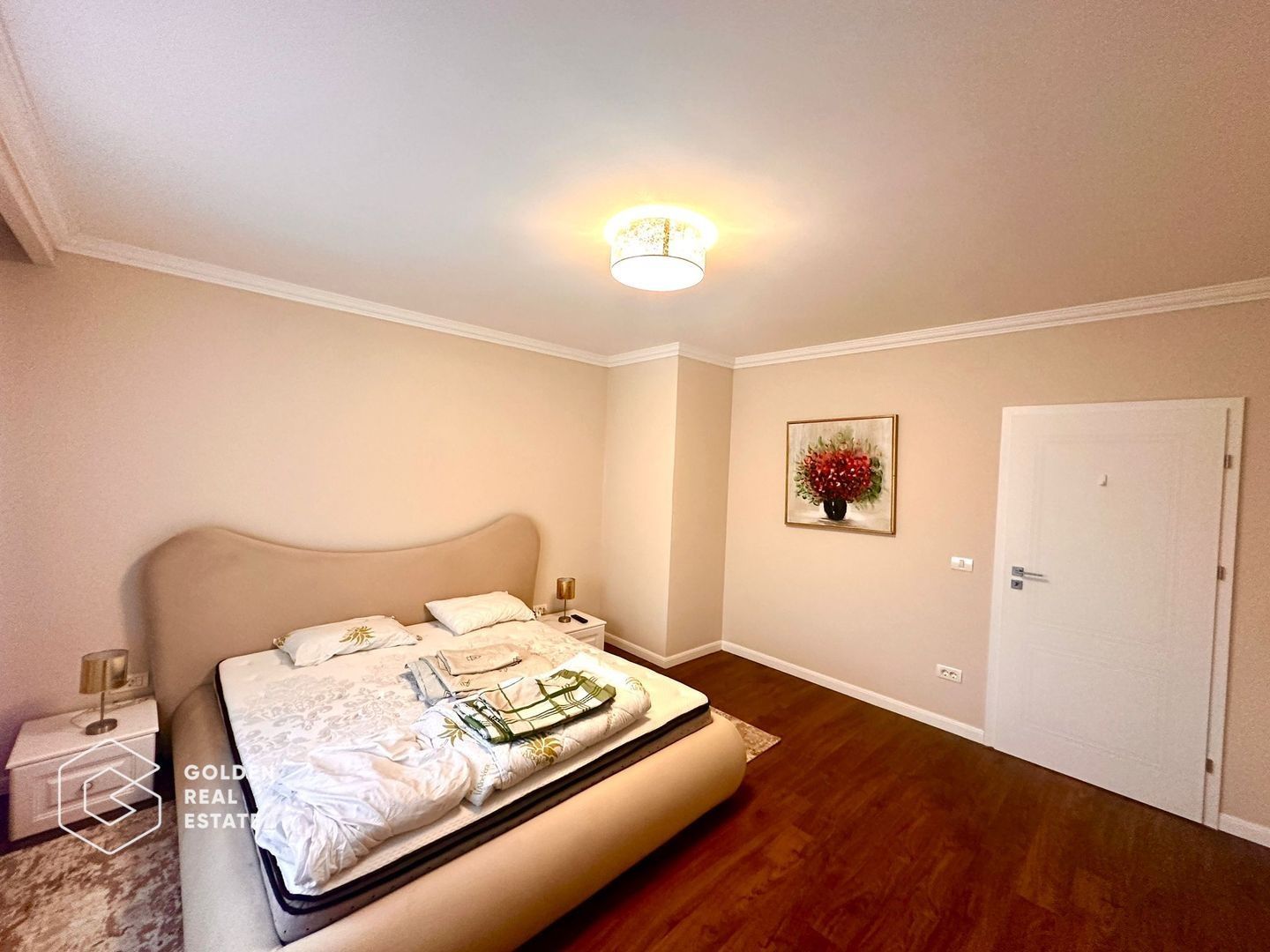 Apartament premium, zona Subcetate, 3 camere, 2 bai, loc parcare, sala, piscina - Poză 8