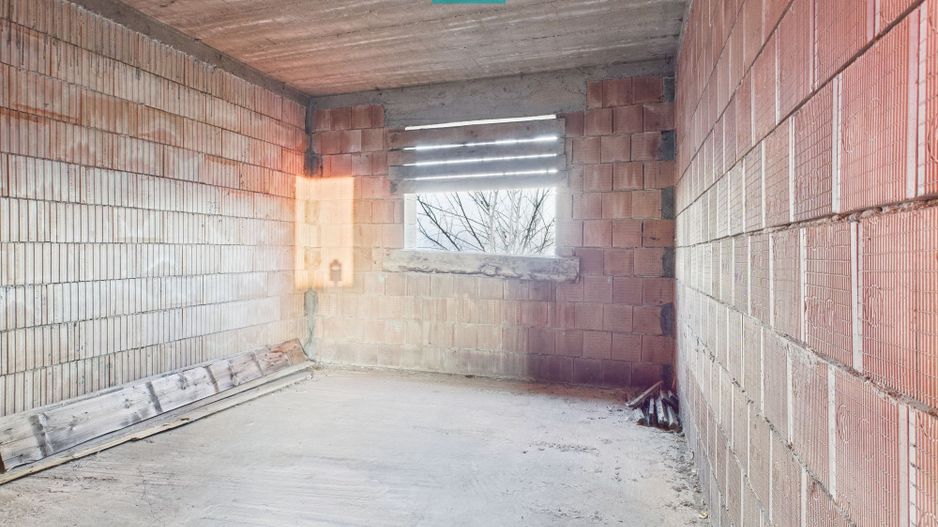 Proprietate impresionantă între Curtici și Macea - Poză 18