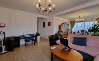 Casă , Vilă in zona Rezidentială - Poză 4