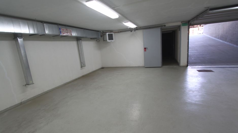 Cladire de birouri - zona Semicentrala - Poză 34