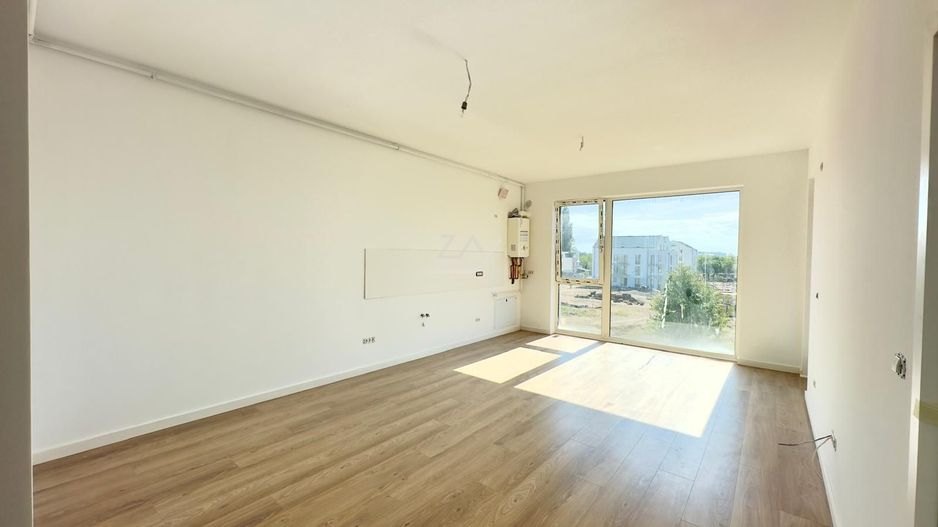 Etaj 1. Lift. Balcon mare. Loc de parcare. - Poză 2