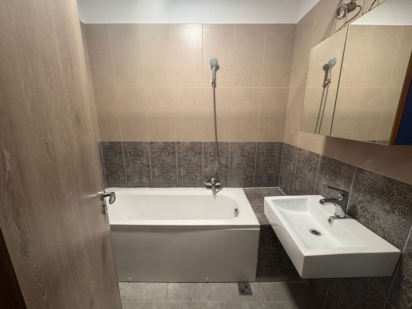 Jiului 2 camere 65mp 7 m Metrou | 1/2 Bloc 2023 - Poză 7