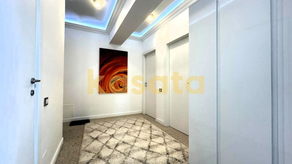 3 camere I White Tower I vedere panoramica I terasa 27 mp I et 7 - Poză 23