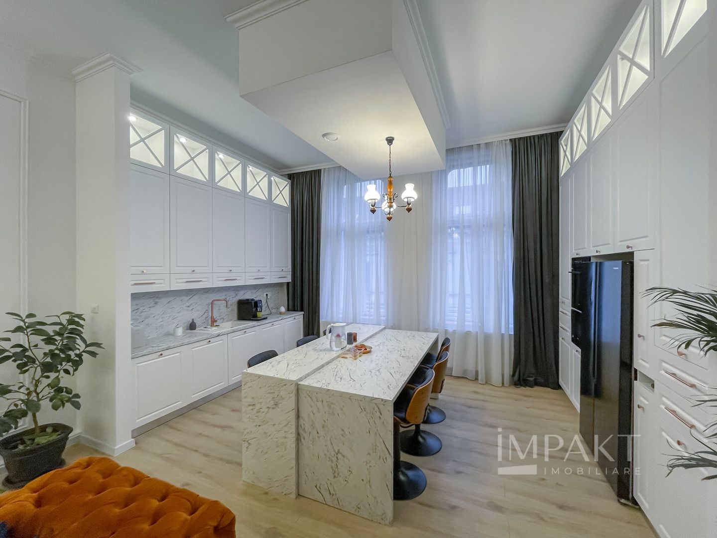 Apartament spectaculos cu 3 camere ultracentral - Poză 5