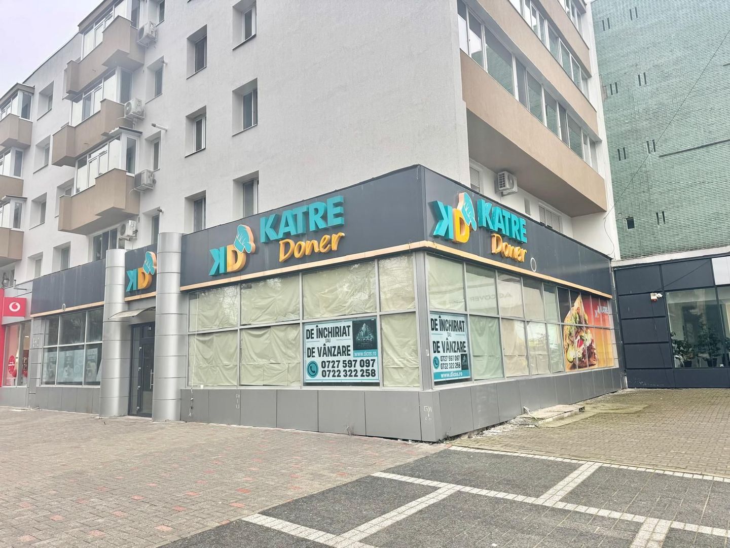 Spațiu comercial ultracentral – 26 ml vitrină, lângă Turn - Poză 1