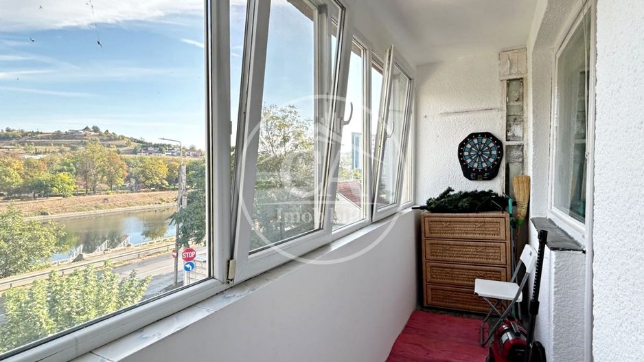 Apartament cu 3 camere de inchiriat in zona centrala, Oradea - Poză 12