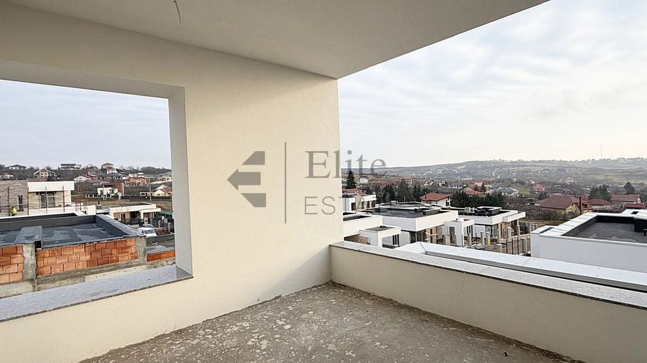 Vila / Casa de vanzare in Oradea, zona Dealuri - Poză 17