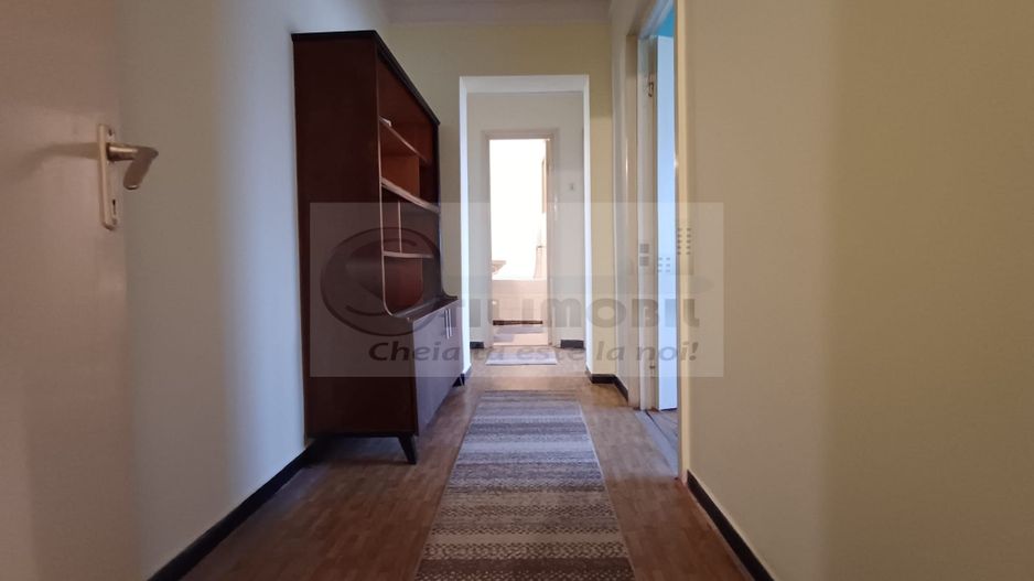 Ap 3 camere decomandat – Rond Podu Roș, la 5 minute de Palas Mall - Poză 4