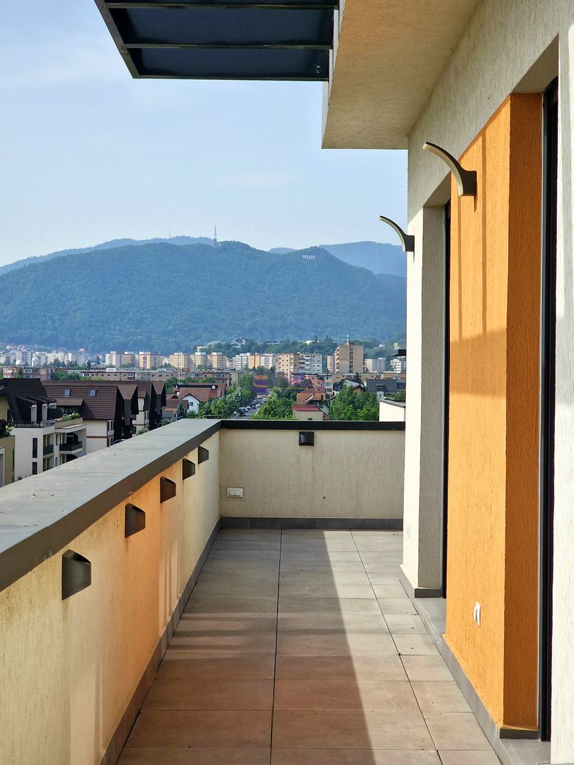 Comision 0 Penthouse 3 Camere 104 mp.  Terasa 43 mp. Tractorul - Poză 1