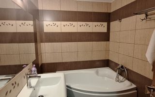 Apartament 4 camere, Etaj 1 de vanzare in cartierul 1 mai - Poză 3