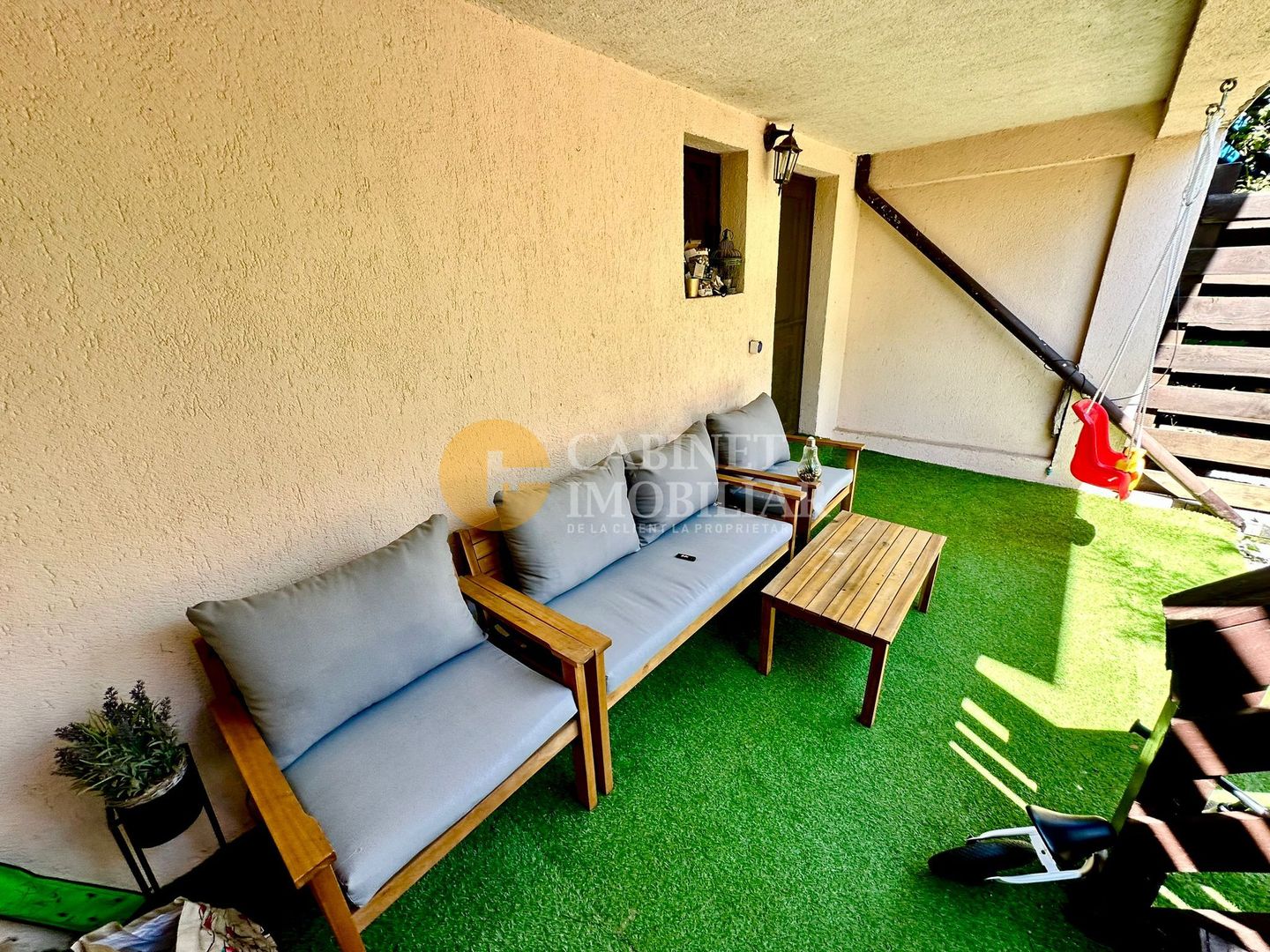 Casa Triplex Rediu Complet Mobilat - Poză 17