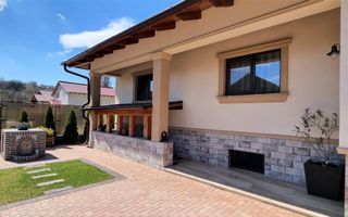 Casa 4 camere finisaje de lux 950 mp teren Com. Ciugud - Poză 22