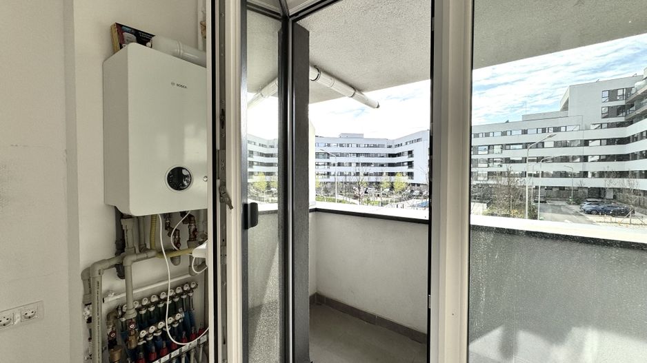 3 camere. Dormitor matrimonial cu baie en-suite. 83 mp Utili. - Poză 14