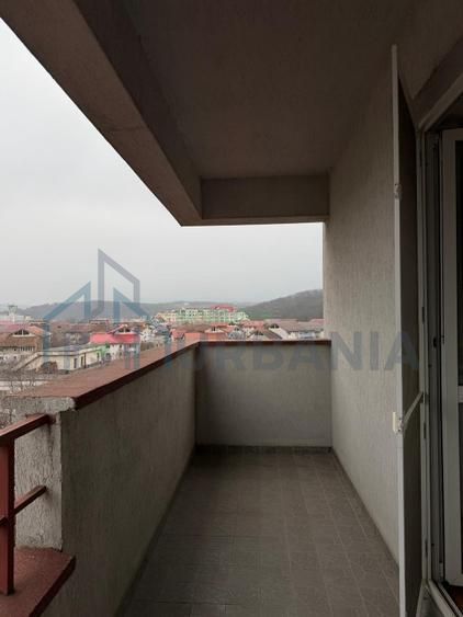 Apart 2 camere, centrala, a.c. foarte spatios 66 mp si doua balcoane - Poză 8