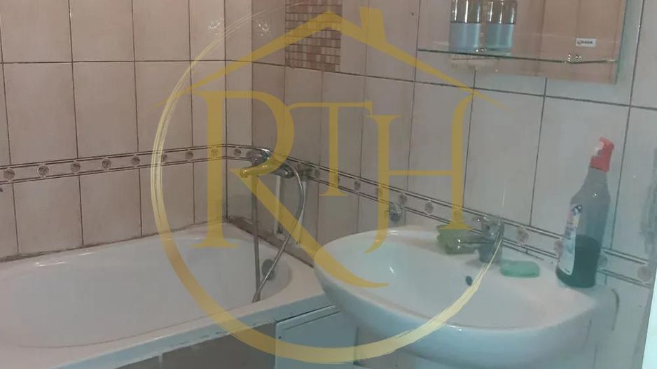 Oferim spre vanzare un ap 2 camere la curte comuna +75mp teren - Poză 8