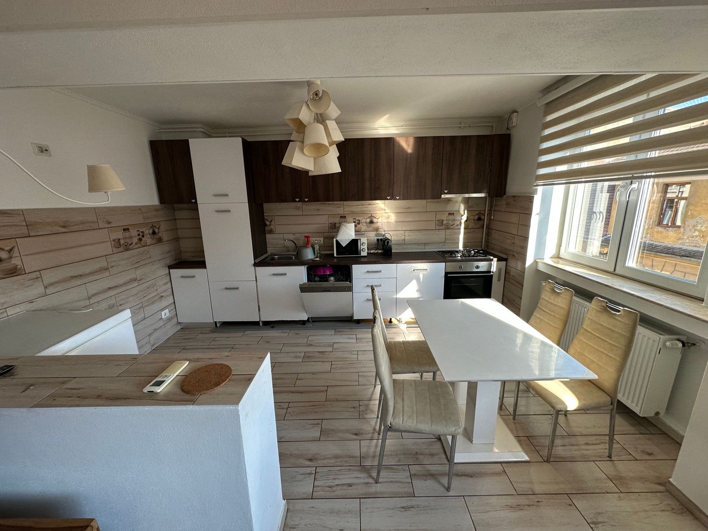 Apartment 4 camere Piata Unirii aproape de Medicina - Poză 8