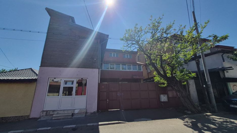 Vilă S+P+2 lângă Dragonul Roșu -375 mp + subsol+magazin - Poză 5
