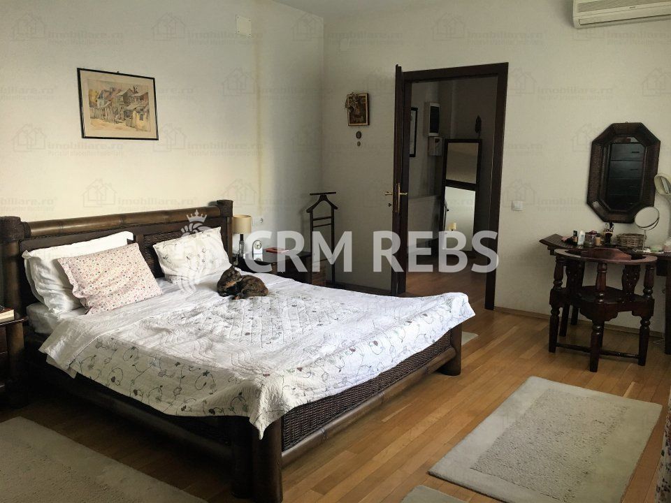 Vila - 6 camere - Victoriei - Poză 4