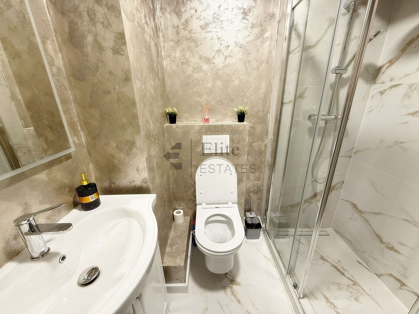 Apartament cu 3 camere de inchiriat in Cartierul Nufarul - Poză 7