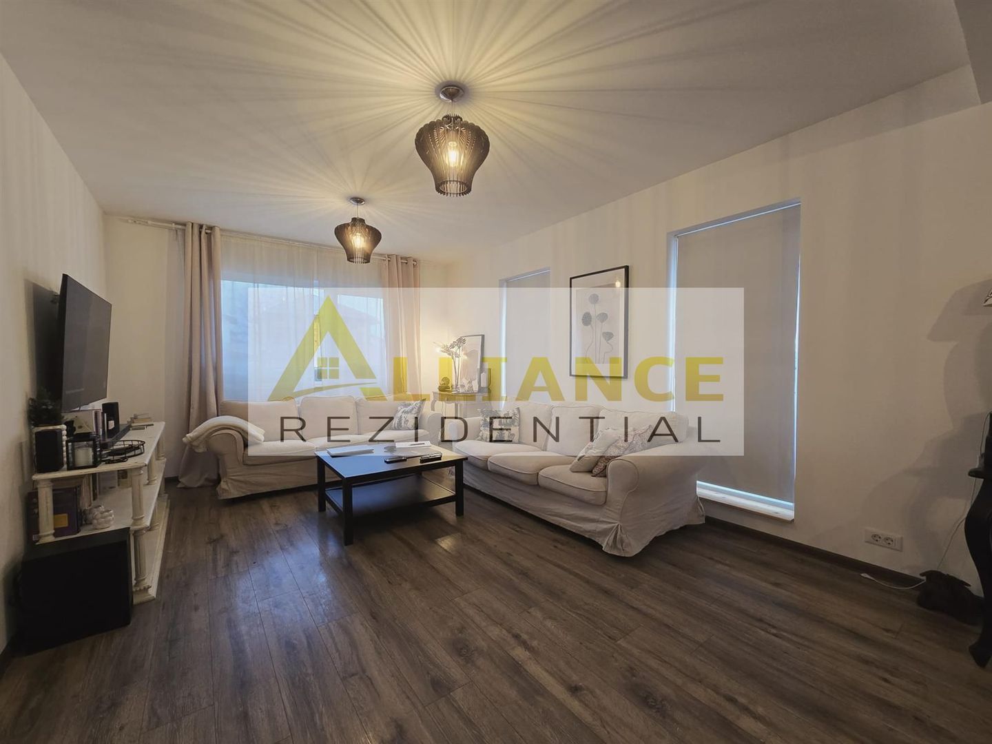 Casa individualabine amplasatamobilata/utilata modern.Pret imbatabil. - Poză 1