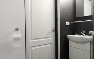 3 camere + 2 bai, centrala proprie, zona Aradului. - Poză 15