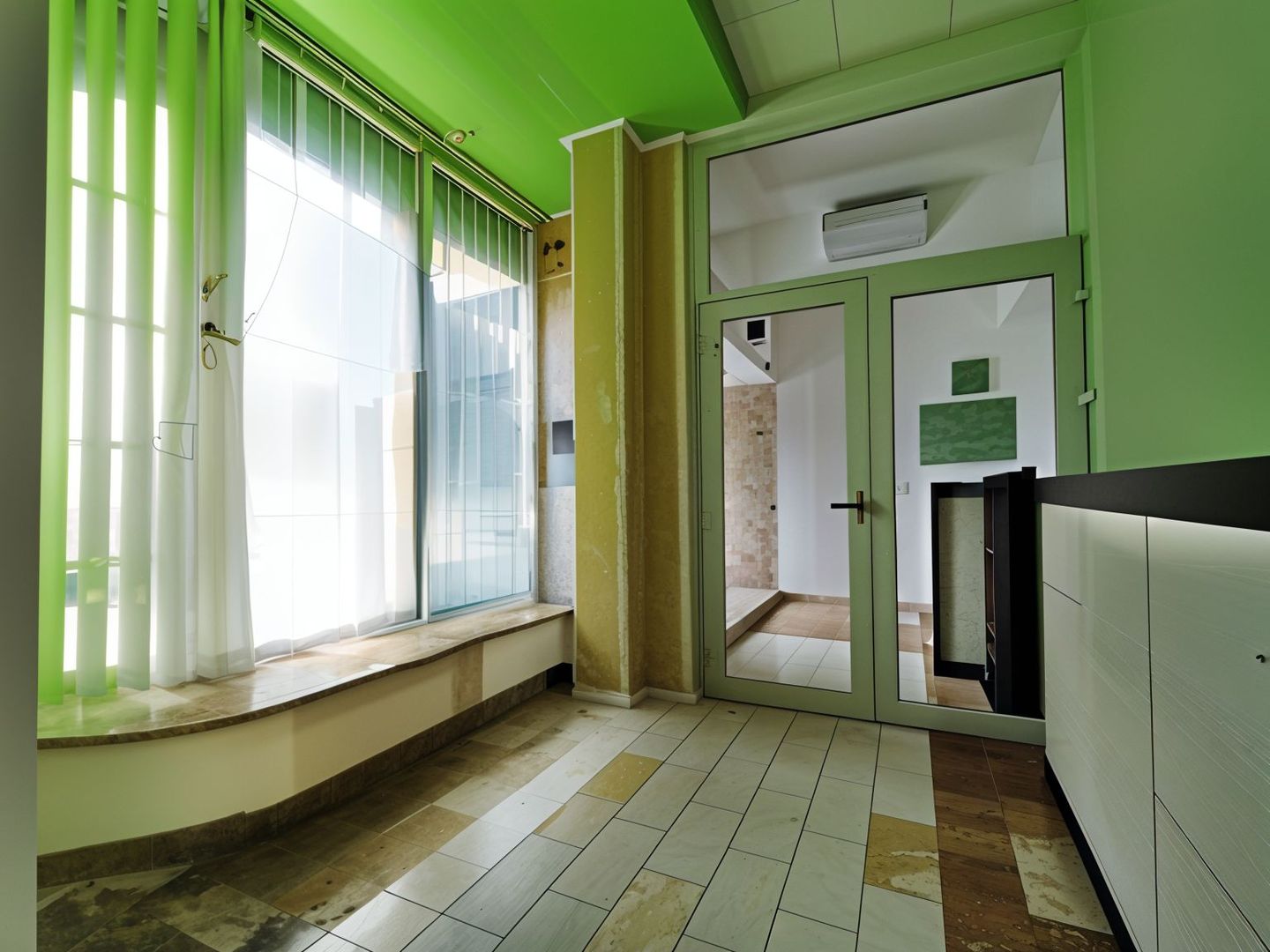 Inchiriere | Spatiu comercial | ultracentral - Piata Gojdu | Oradea - Poză 1