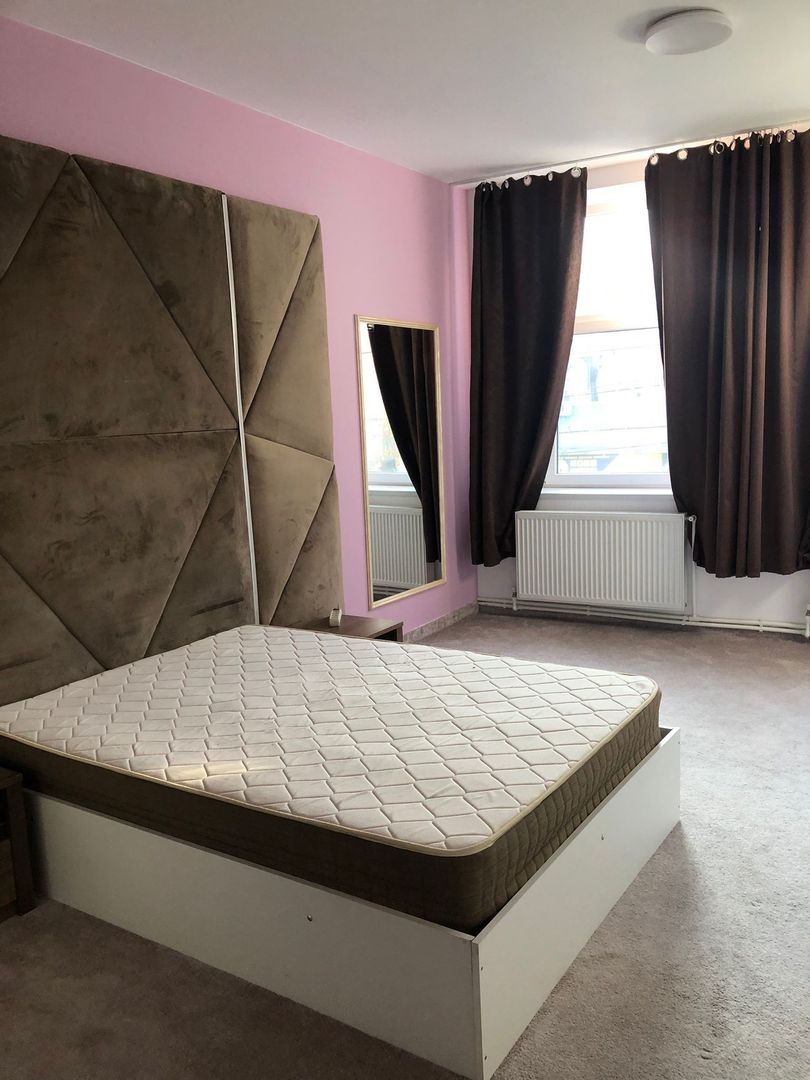 Casa de inchiriat   P+1E+M  - Piata Centrala - Poză 13