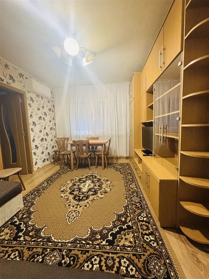 APARTAMENT SEMIDECOMANDAT ZONA IOSIA - Poză 2