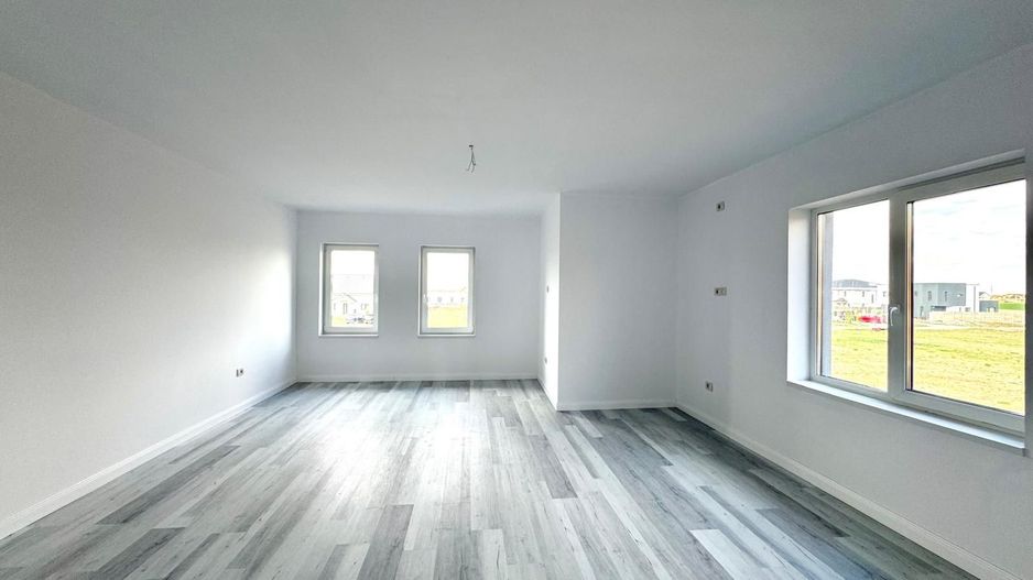 Duplex 4 camere -140.000€ pozitie excelenta |Săcălaz| - Poză 8