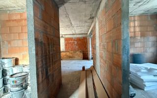 2 camere la parterul unui bloc boutique langa PARC si METROU cu parcare si boxa - Poză 13