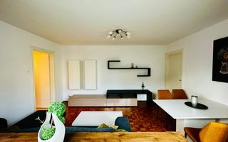 4 camere, 2 bai, centrala proprie - Poză 2