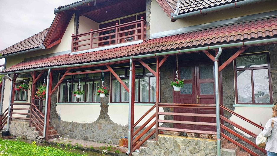 Casă complet renovată, pentru locuință sau pensiune turistică! - Poză 2