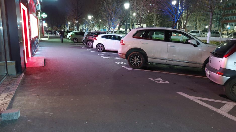 Spatiu comercial Sos. Giurgiului-Toporasi, parter de bloc, 97 mp - Poză 1