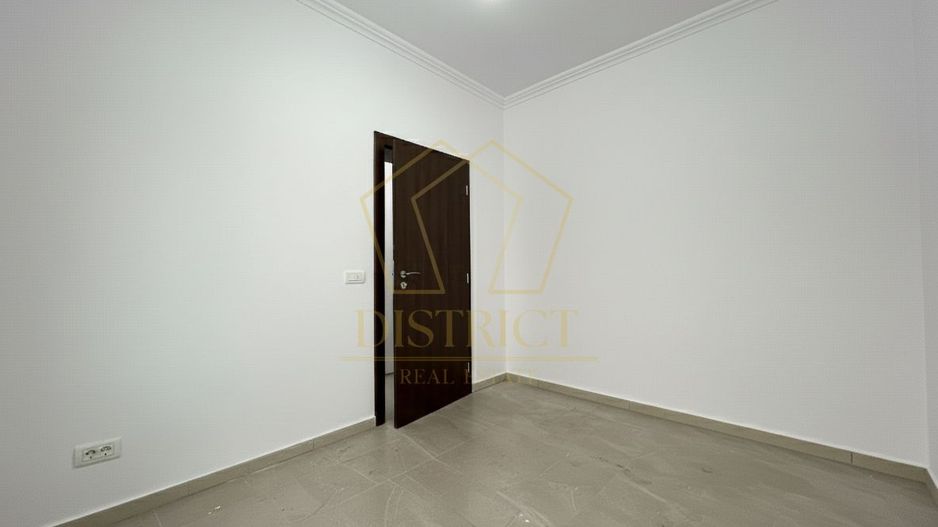 Duplex cu 5 camere, bucatarie inchisa, la cheie | Giarmata - Poză 6
