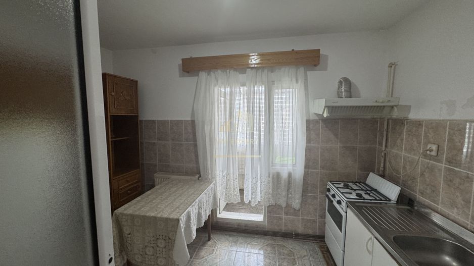 APARTAMENT 2 CAMERE ETAJ 4 CAMPULUNG - Poză 4